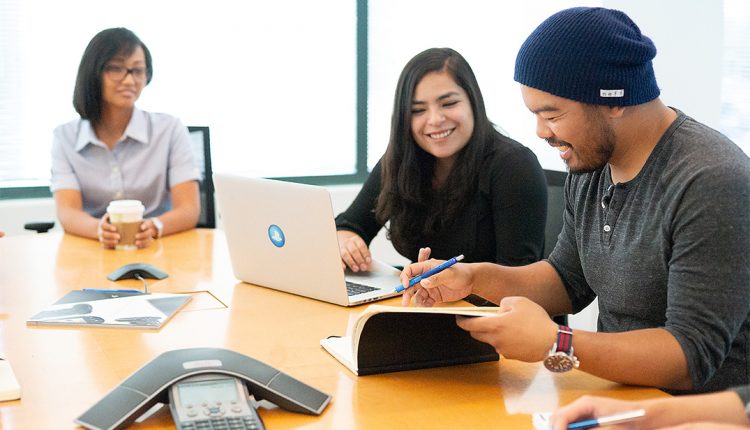 كيف تبحث عن فرصة عمل في زمن "كورونا".. خبيرة تكشف الطريقة الصحيحة