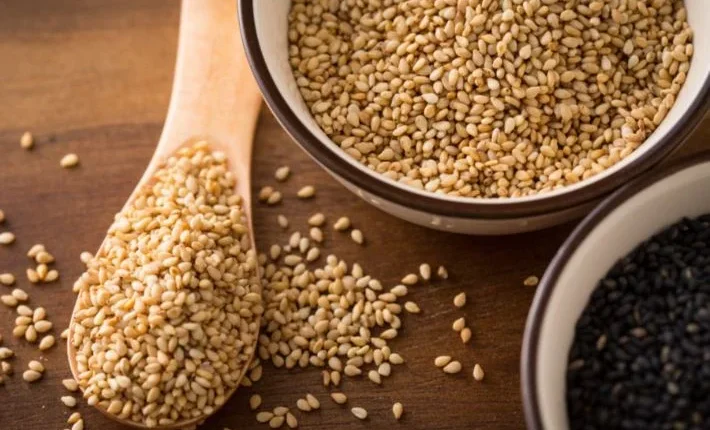 السمسم: فوائده الصحية وطرق تناوله