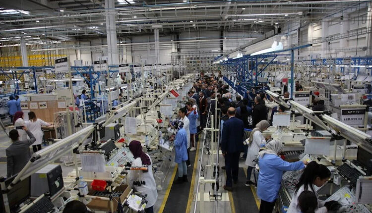 شركة تعلن حاجتها ل450 عاملة في مجال الكابلاج